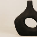 Meru Vase – Black